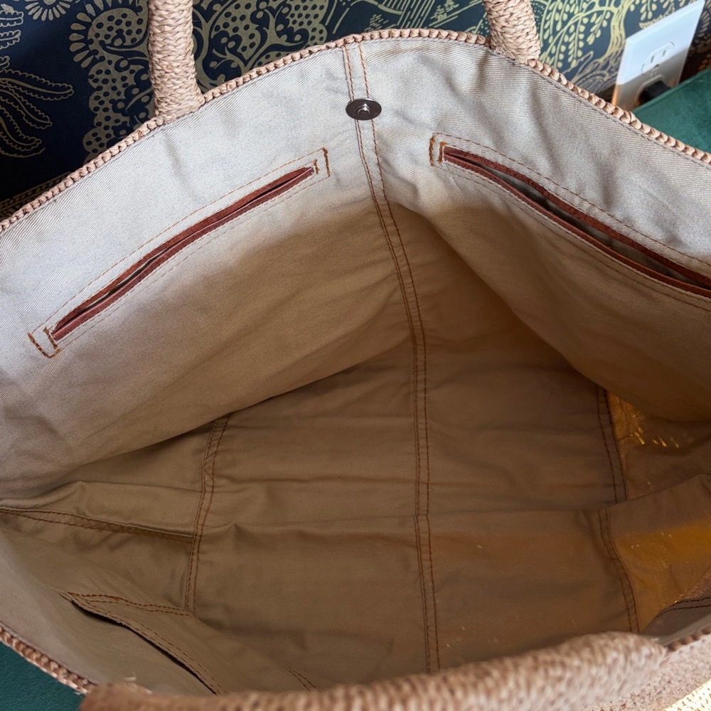IBELIV Vanilla Raffia Tote Bag - Picture 4 of 5